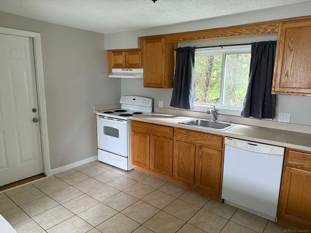 2969 Devondale Road 6, Rochester Hills, MI 48309