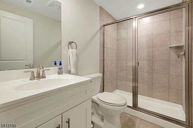 12 Stone Ct, Morris Twp., NJ 07960