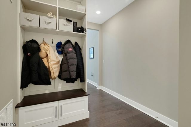 12 Stone Ct, Morris Twp., NJ 07960