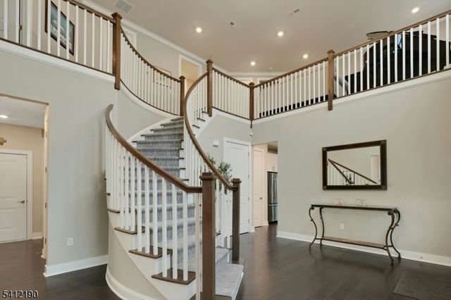 12 Stone Ct, Morris Twp., NJ 07960