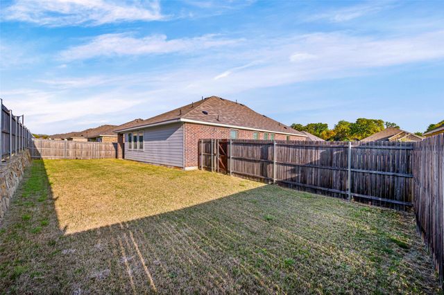 1312 Pistachio Drive, Azle, TX 76020