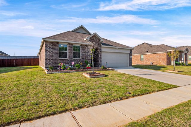 1312 Pistachio Drive, Azle, TX 76020