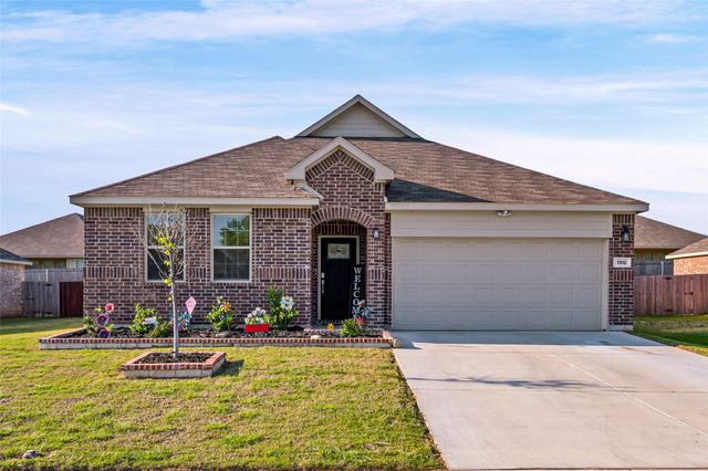 1312 Pistachio Drive, Azle, TX 76020