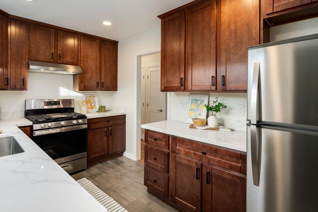 571 Pomona St, San Lorenzo, CA 94580