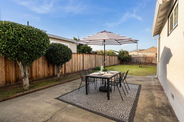 571 Pomona St, San Lorenzo, CA 94580