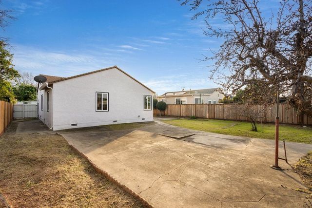 571 Pomona St, San Lorenzo, CA 94580