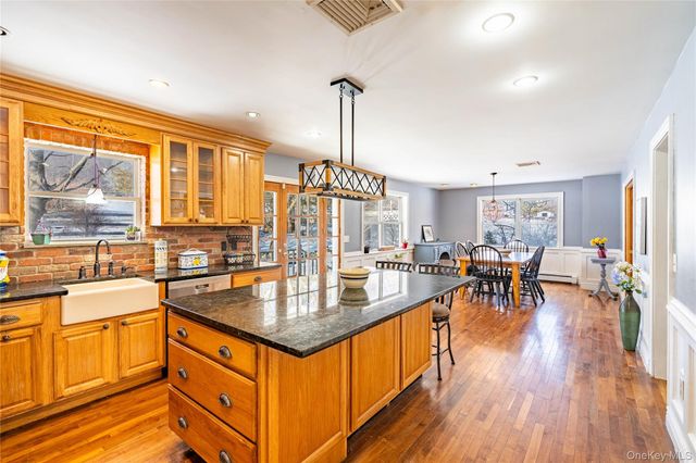 55 Bailey Road, New Hampton, NY 10958