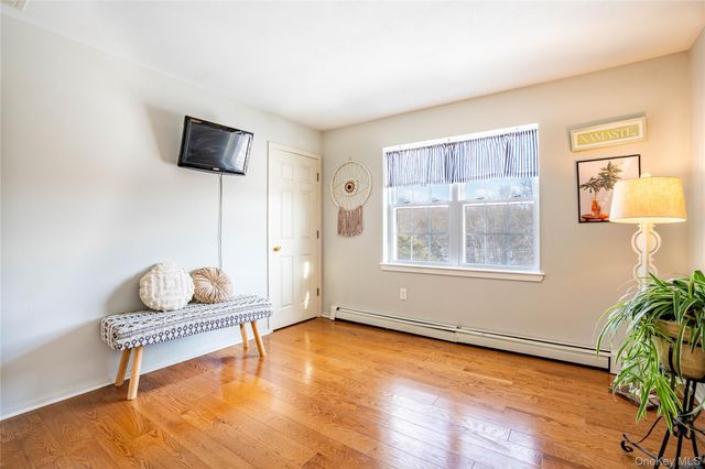 55 Bailey Road, New Hampton, NY 10958