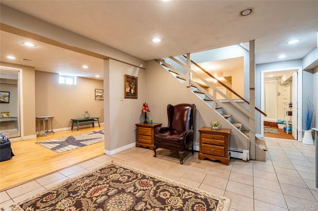 55 Bailey Road, New Hampton, NY 10958