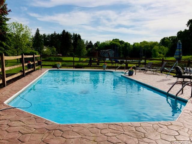 55 Bailey Road, New Hampton, NY 10958