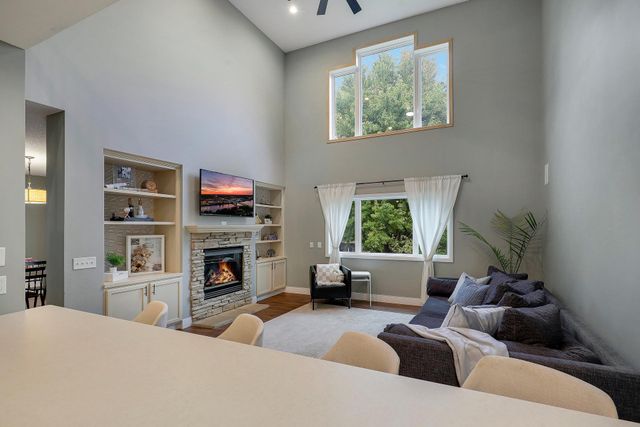 205 Butternut Circle, Carver, MN 55315