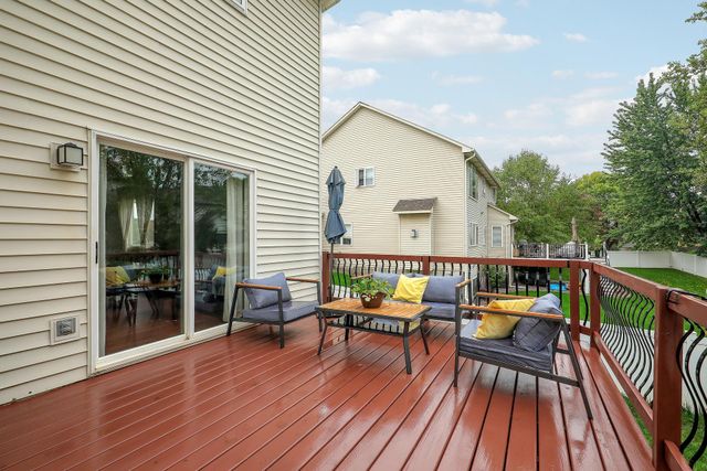 205 Butternut Circle, Carver, MN 55315