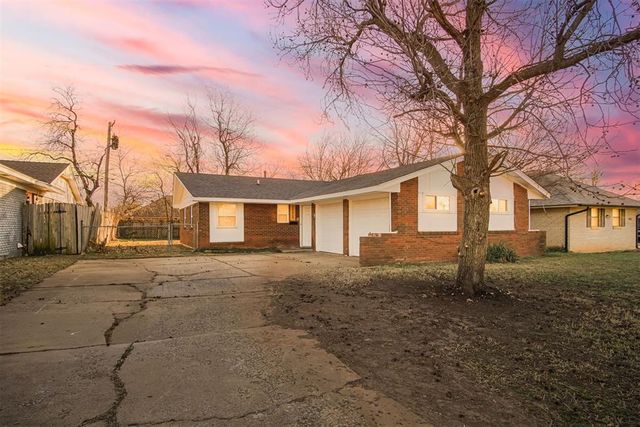 1112 NW 104th Street, Oklahoma City, OK 73114