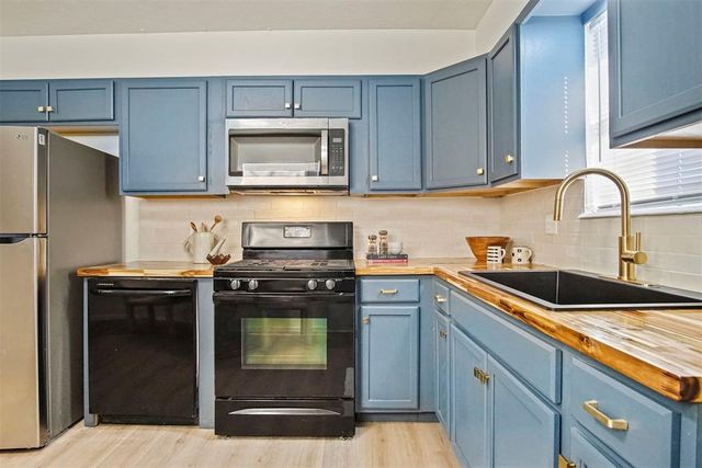 1112 NW 104th Street, Oklahoma City, OK 73114