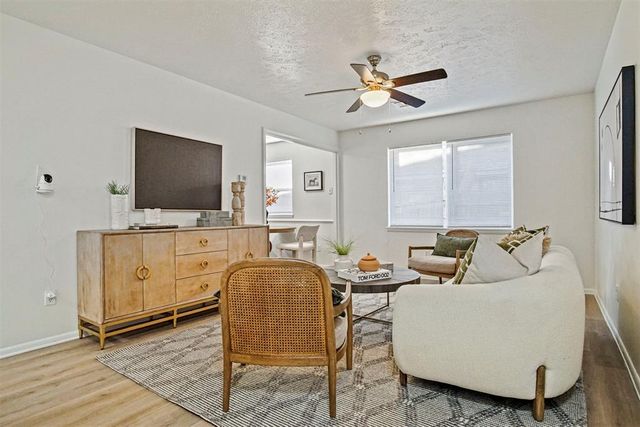 1112 NW 104th Street, Oklahoma City, OK 73114