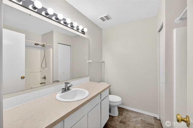 7418 207th Avenue E, Bonney Lake, WA 98391