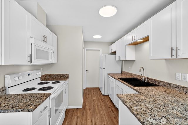 7418 207th Avenue E, Bonney Lake, WA 98391