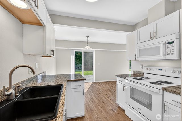 7418 207th Avenue E, Bonney Lake, WA 98391