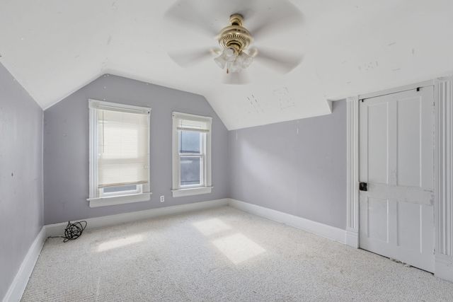425 W 16th Street, Davenport, IA 52806