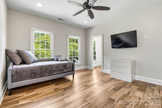 318 Ambleside Village Lane, Davidson, NC 28036