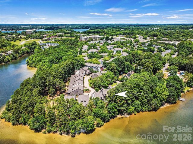 318 Ambleside Village Lane, Davidson, NC 28036