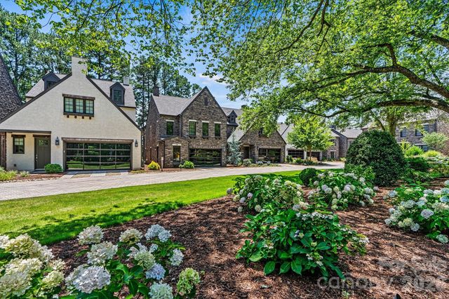 318 Ambleside Village Lane, Davidson, NC 28036