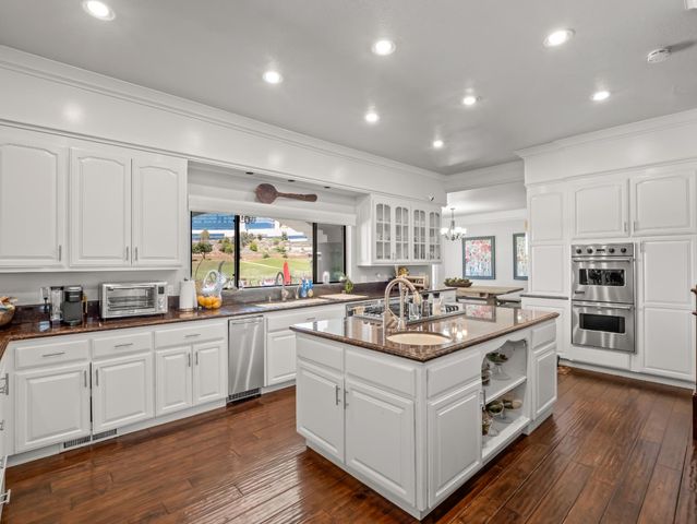 21700 Westmere Lane, Friant, CA 93626