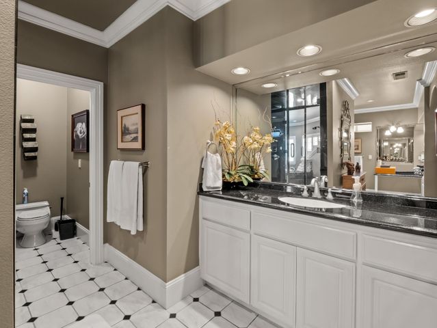 21700 Westmere Lane, Friant, CA 93626