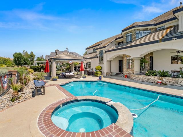 21700 Westmere Lane, Friant, CA 93626