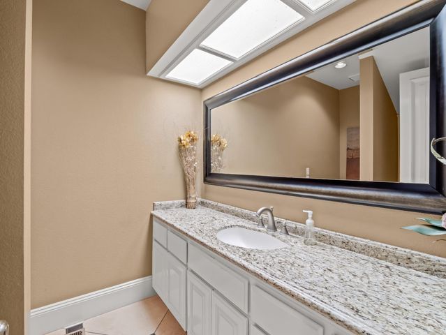 21700 Westmere Lane, Friant, CA 93626