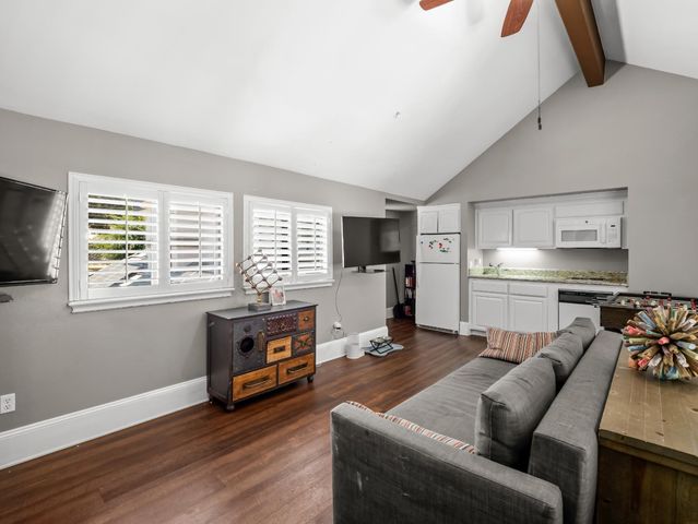 21700 Westmere Lane, Friant, CA 93626