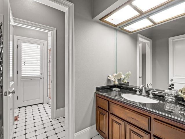21700 Westmere Lane, Friant, CA 93626