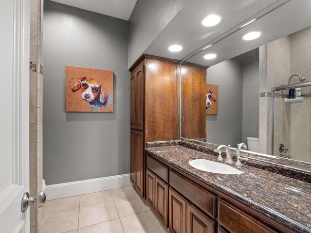 21700 Westmere Lane, Friant, CA 93626