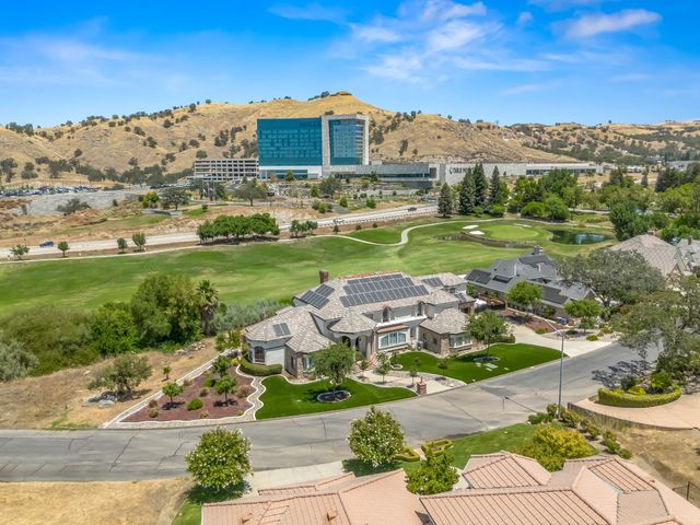 21700 Westmere Lane, Friant, CA 93626