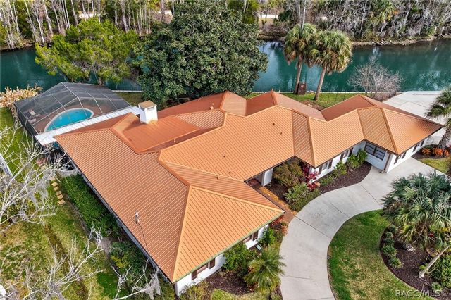 835 SE 1st Court, Crystal River, FL 34429