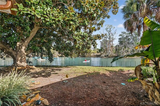 835 SE 1st Court, Crystal River, FL 34429