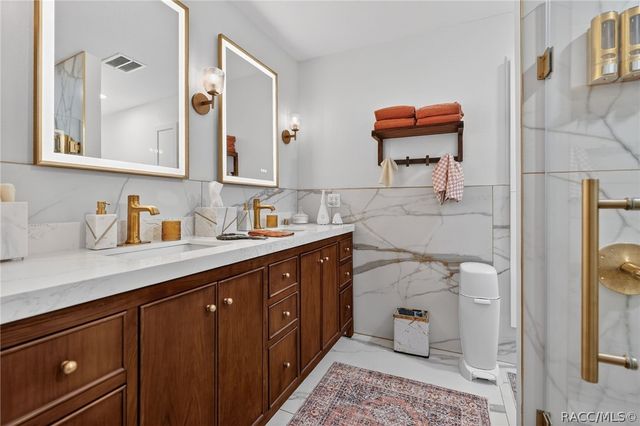 835 SE 1st Court, Crystal River, FL 34429