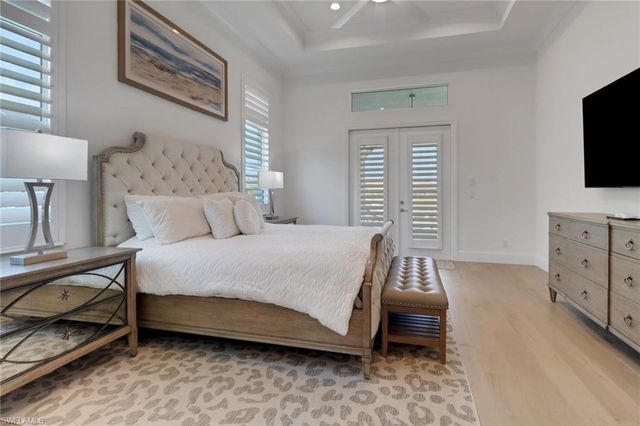 14370 Laguna Springs LN, Naples, FL 34114