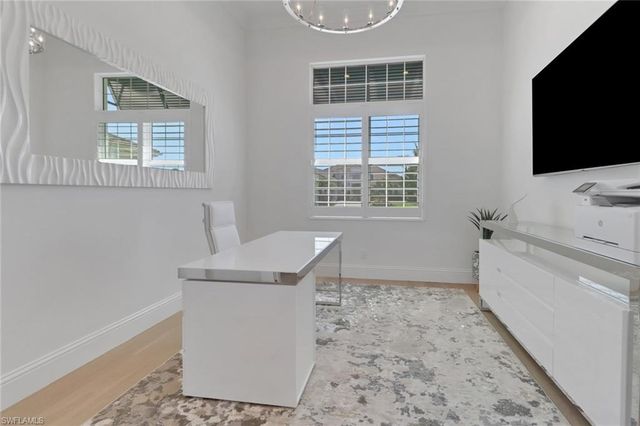 14370 Laguna Springs LN, Naples, FL 34114