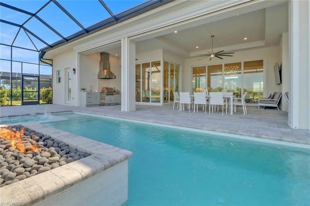 14370 Laguna Springs LN, Naples, FL 34114