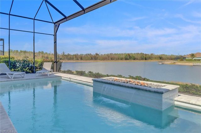 14370 Laguna Springs LN, Naples, FL 34114