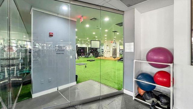 1000 West Ave 920, Miami Beach, FL 33139