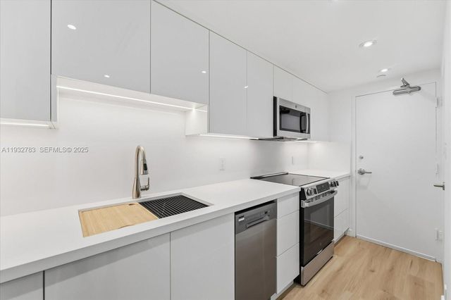 1000 West Ave 920, Miami Beach, FL 33139