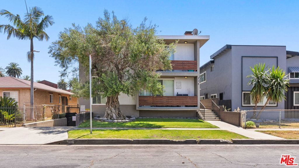 714 Myrtle Avenue, Inglewood, CA 90301