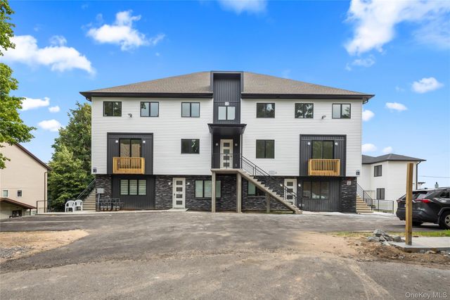 13 Gwen Lane 202, Monsey, NY 10952