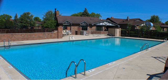 7834 W Foresthill Lane 2CR, Palos Heights, IL 60463
