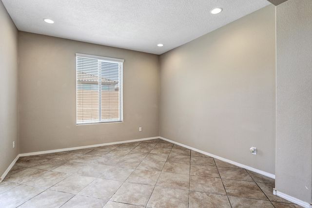 2821 Bayas Road SE, Rio Rancho, NM 87124
