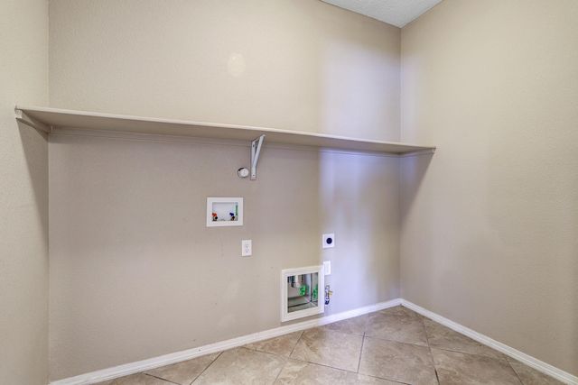 2821 Bayas Road SE, Rio Rancho, NM 87124