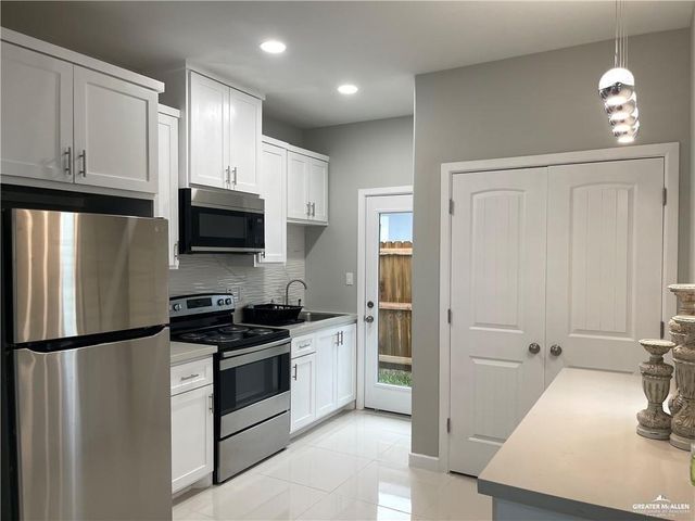 201 W St. Helena Avenue, Edinburg, TX 78541