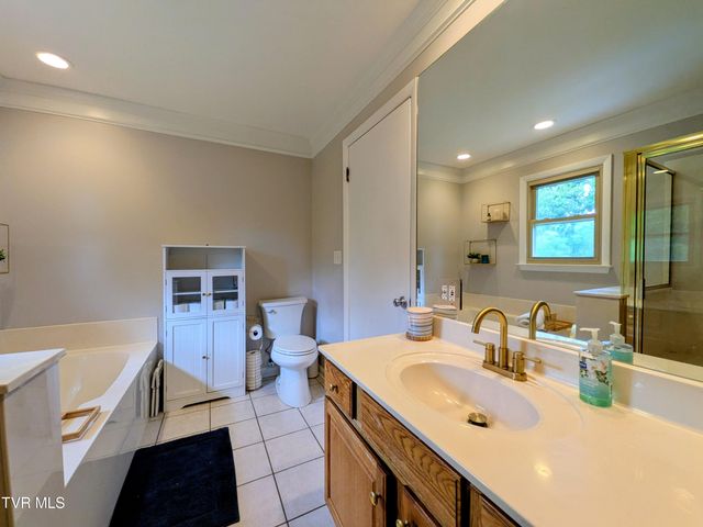 1129 Jackson Hollow Road, Kingsport, TN 37663